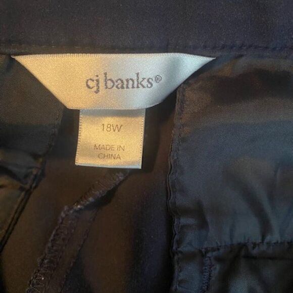 CJ Banks Navy Blue crop pants, size 18W - Picture 5 of 5